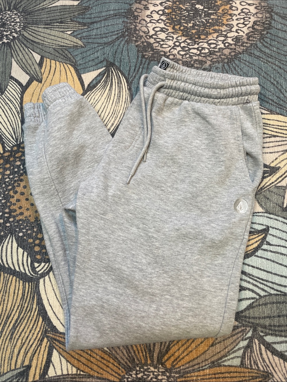 Volcom Light Heather Gray Fleece Jogger Sweatpants – Size L